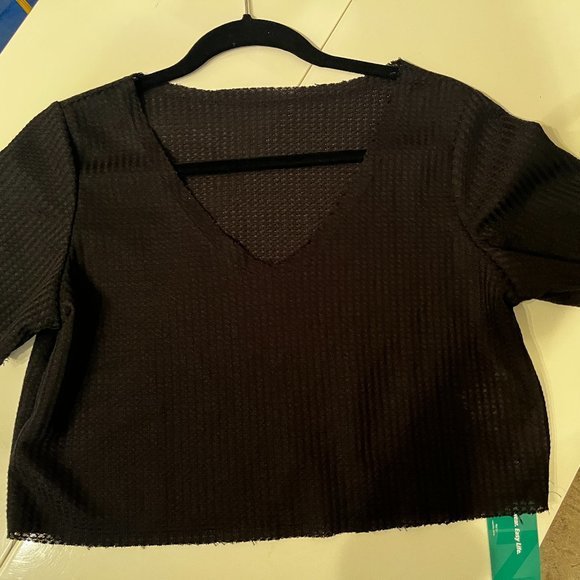 Shein Black V Neck Crop Top / Size S / NWT‎ - Picture 8 of 12